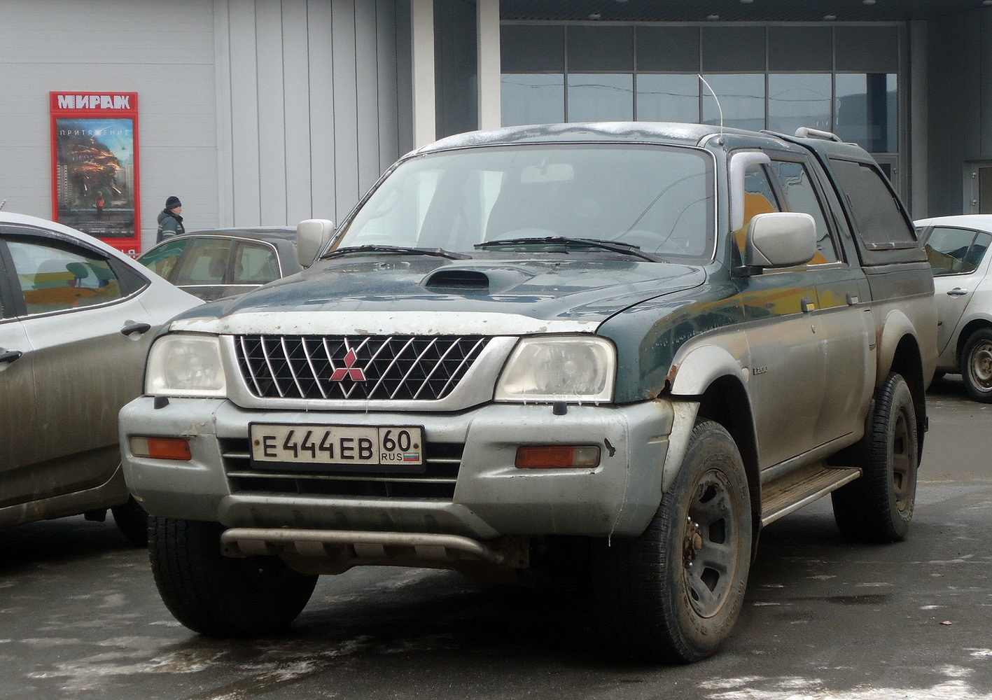 Псковская область, № Е 444 ЕВ 60 — Mitsubishi L200 (3G) '96-06