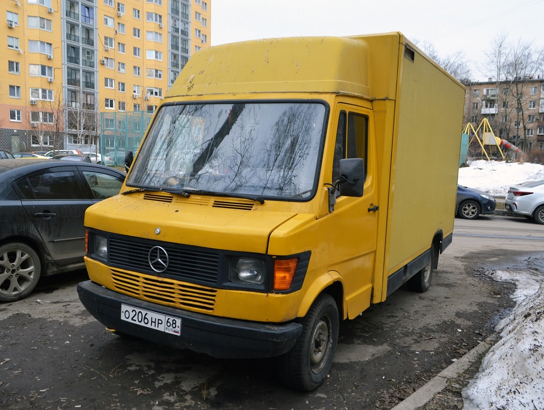 Тамбовская область, № О 206 НР 68 — Mercedes-Benz T1 308D '76-96