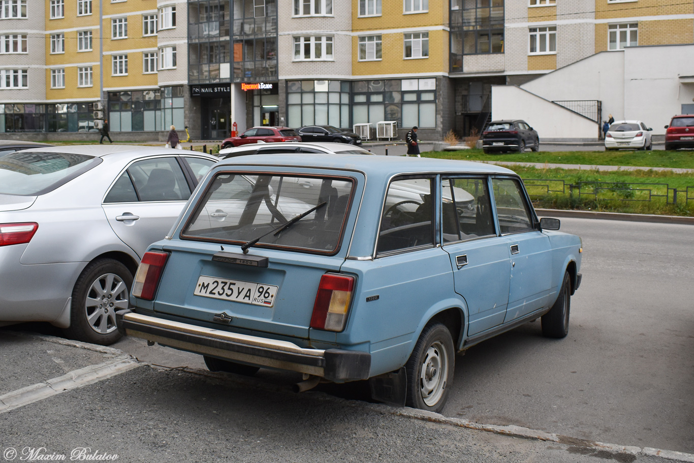 Свердловская область, № М 235 УА 96 — ВАЗ-2104 Жигули '84-91