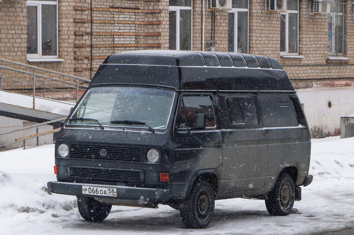 Пензенская область, № Р 066 ОА 58 — Volkswagen Hochraum-Kastenwagen '79-92