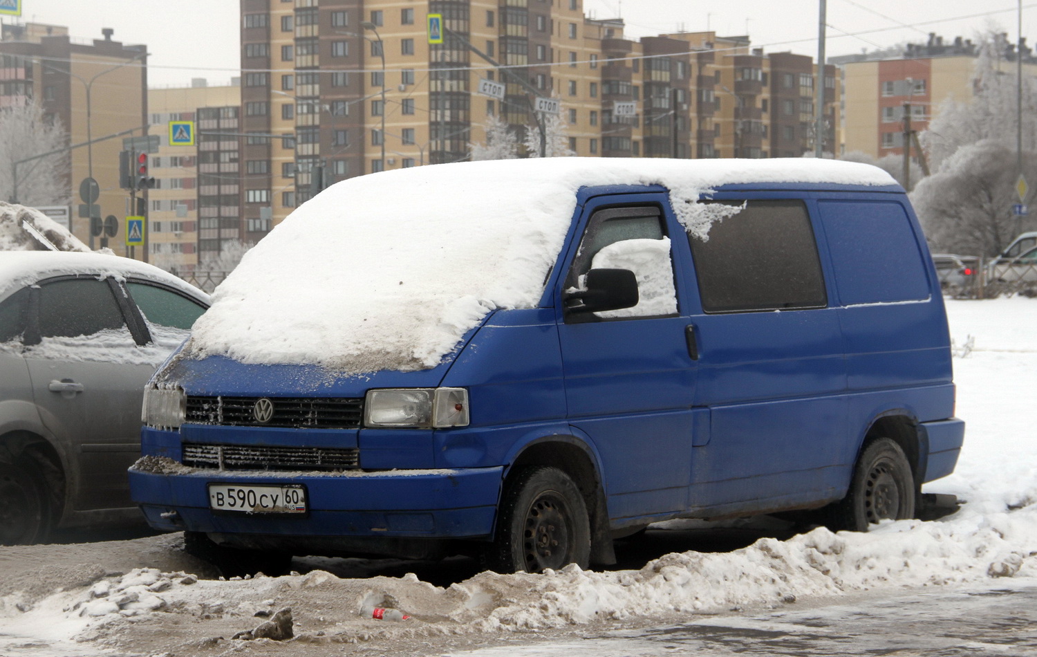 Псковская область, № В 590 СУ 60 — Volkswagen Typ 2 (T4) '90-03