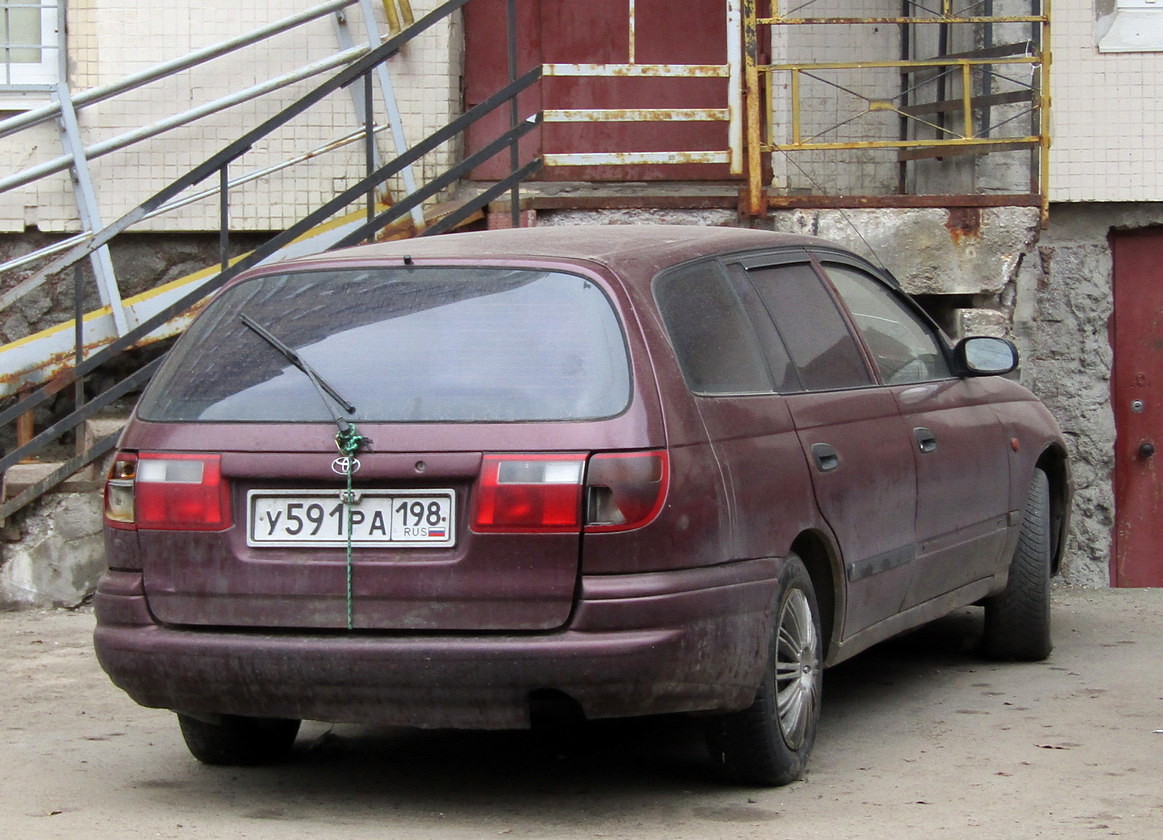 Санкт-Петербург, № У 591 РА 198 — Toyota Caldina (T190) '92-02