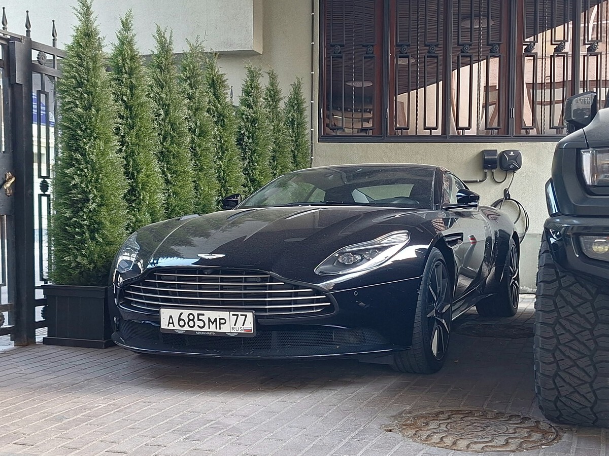 Москва, № А 685 МР 77 — Aston Martin DB11 '16-23