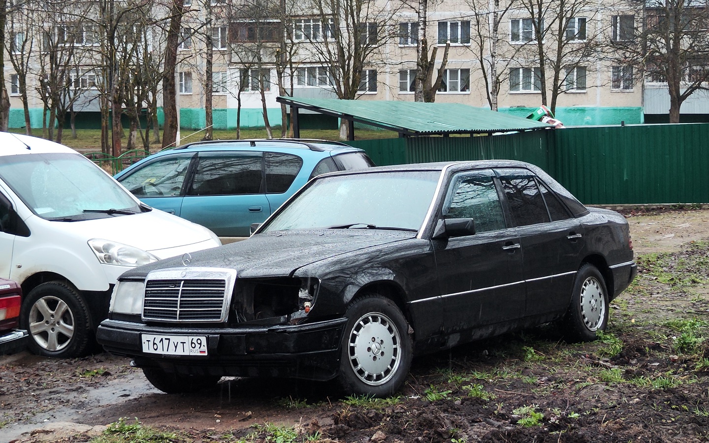 Тверская область, № Т 617 УТ 69 — Mercedes-Benz (W124) '84-96