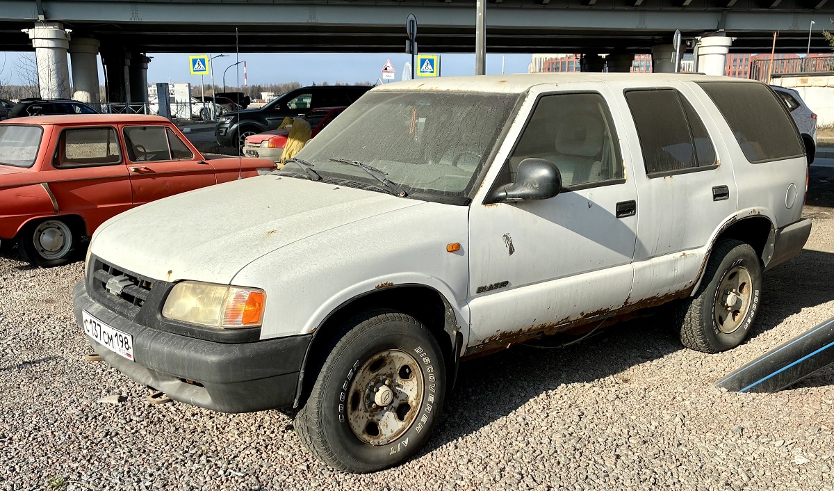 Санкт-Петербург, № С 137 СМ 198 — Chevrolet Blazer (2G) (ЕлАЗ) '96-99