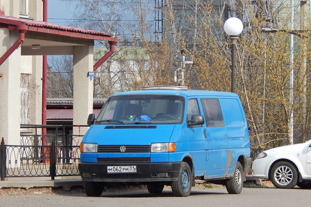 Белгородская область, № М 062 РМ 31 — Volkswagen Typ 2 (T4) '90-03