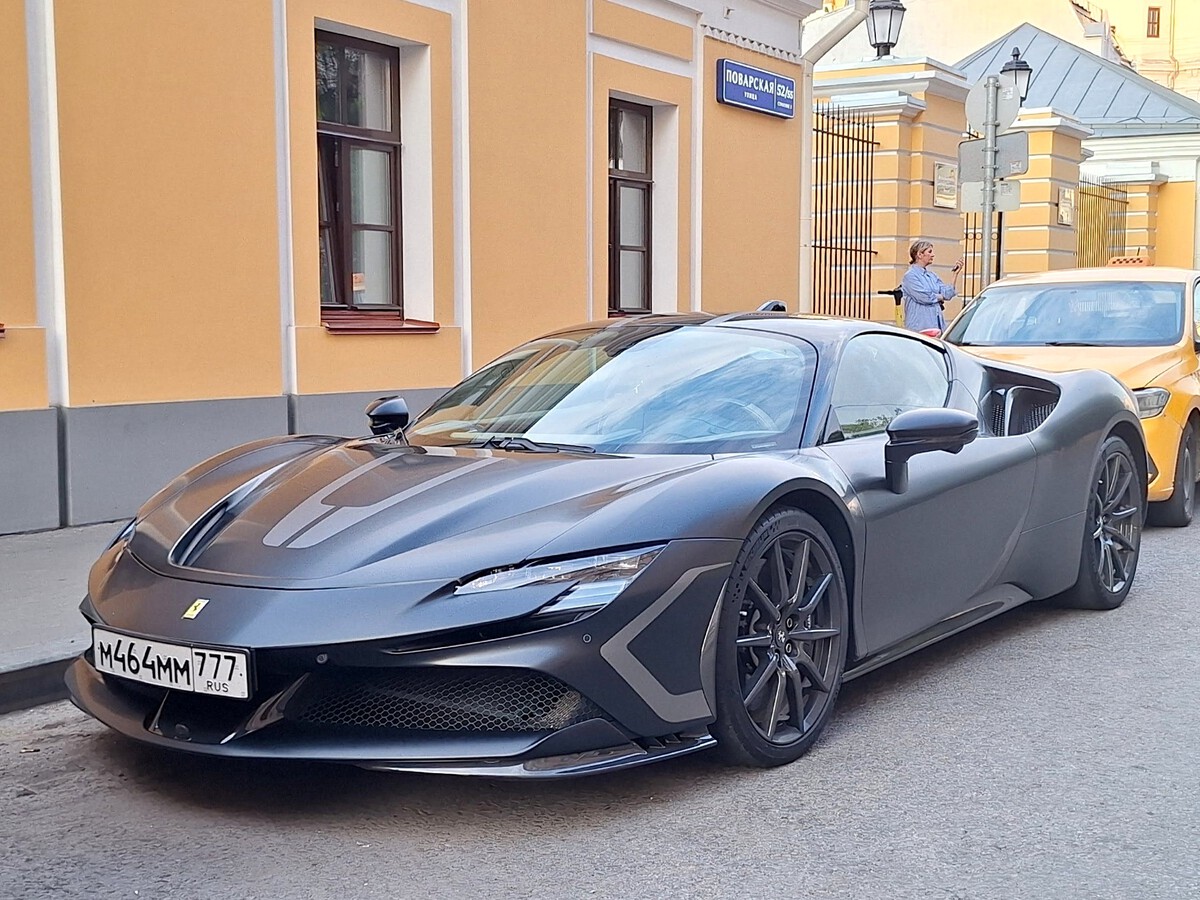 Москва, № М 464 ММ 777 — Ferrari SF90 Stradale '19-24