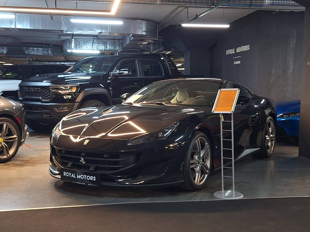 Москва, № (77) Б/Н 0943 — Ferrari Portofino '17-23