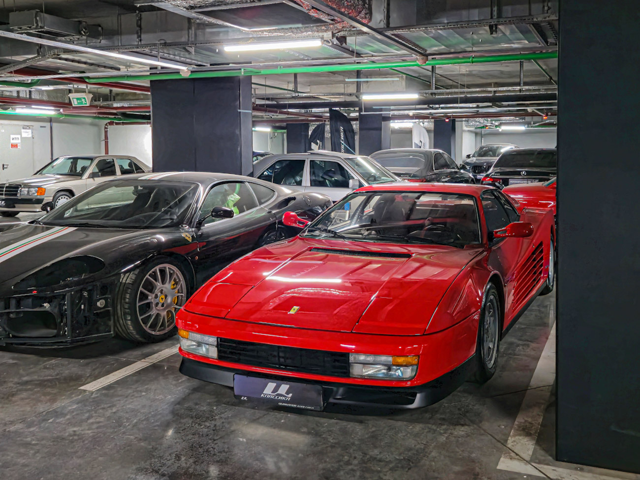 Москва, № (77) Б/Н 0945 — Ferrari Testarossa '84-96; Транспортные средства без номеров (Москва)