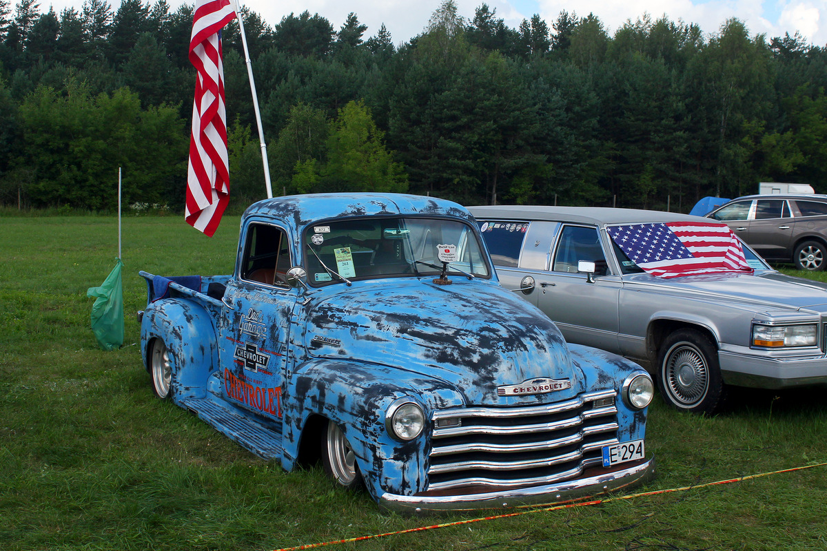 Польша, № E 294 — Chevrolet 3100 '47-53; Литва — American Spirit 2025