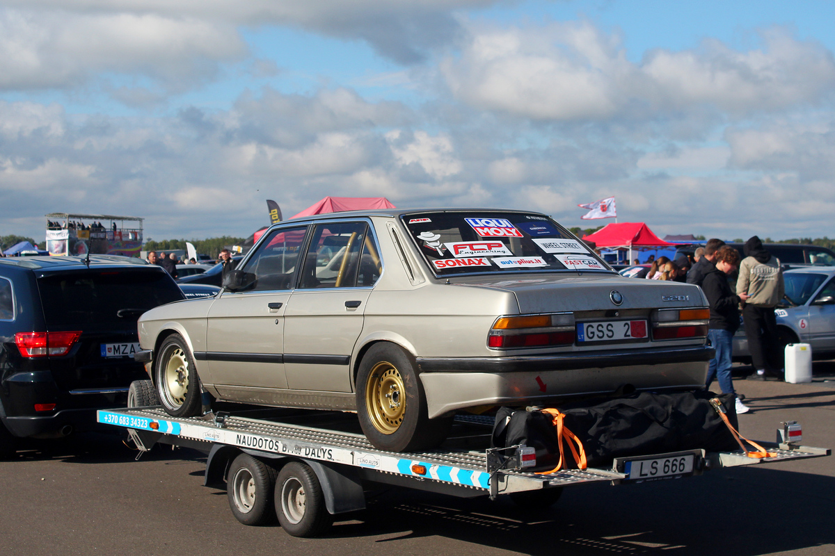Литва, № GSS 233 — BMW 5 Series (E28) '82-88; Литва — Retro mugė 2025 ruduo