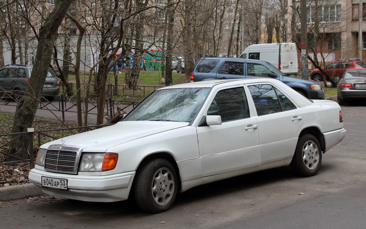 Новгородская область, № В 040 АР 53 — Mercedes-Benz (W124) '84-96