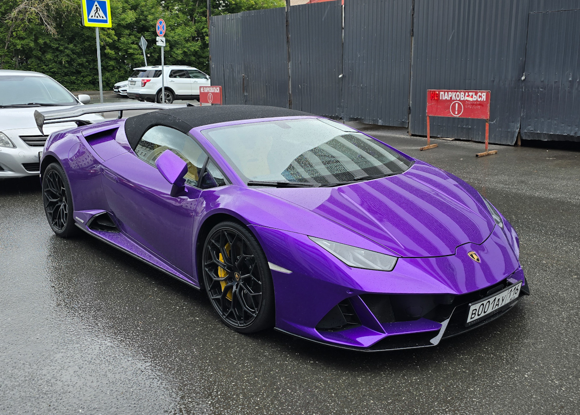 Татарстан, № В 001 АУ 116 — Lamborghini Huracan '14-24