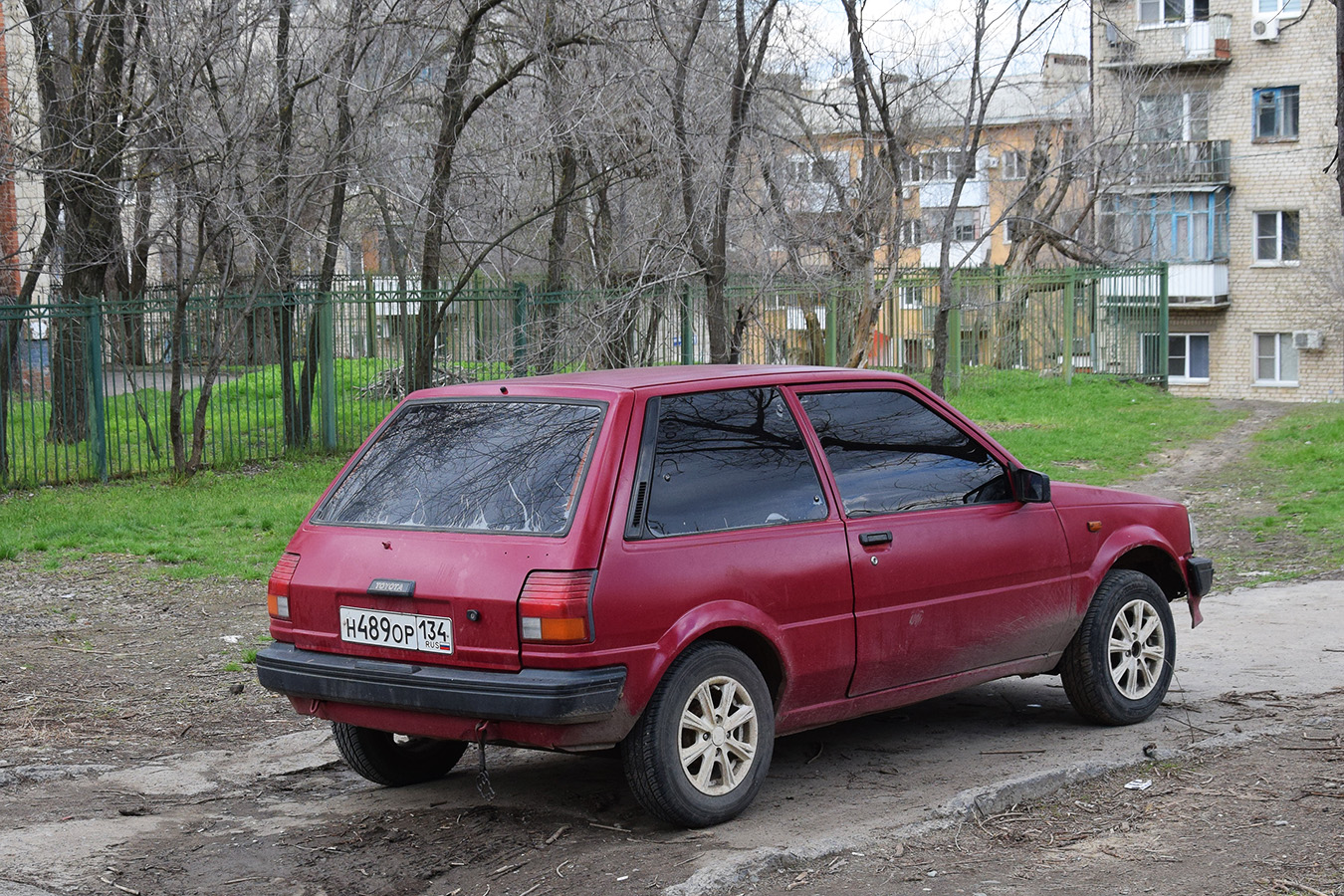 Волгоградская область, № Н 489 ОР 134 — Toyota Starlet (P70) '84-89