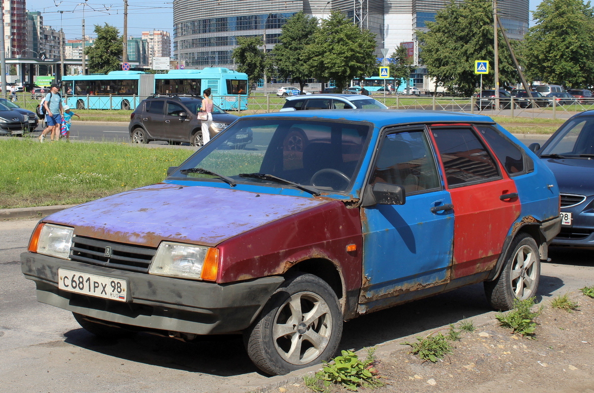 Санкт-Петербург, № С 681 РХ 98 — ВАЗ-21093 '88-93