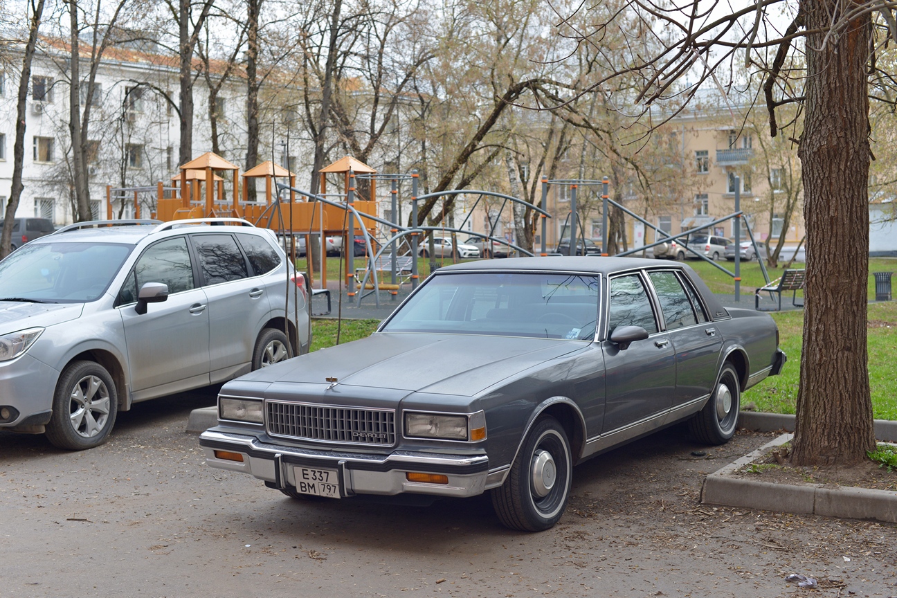Москва, № Е 337 ВМ 797 — Chevrolet Caprice (3G) '77-90