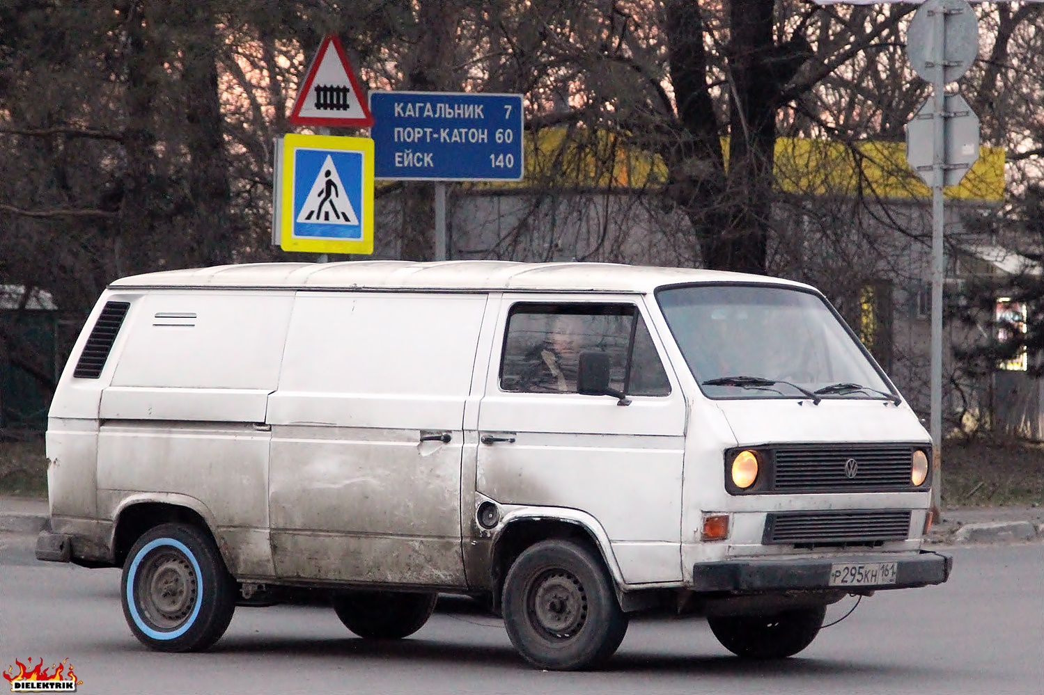 Ростовская область, № Р 295 КН 161 — Volkswagen (T3) Kastenwagen '79-92