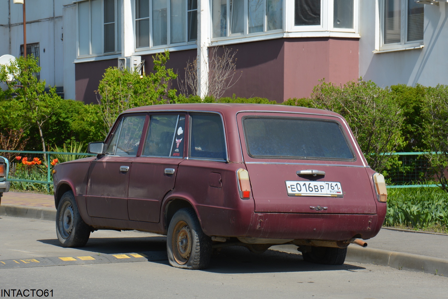 Ростовская область, № Е 016 ВР 761 — ВАЗ-2102 Жигули '71-86