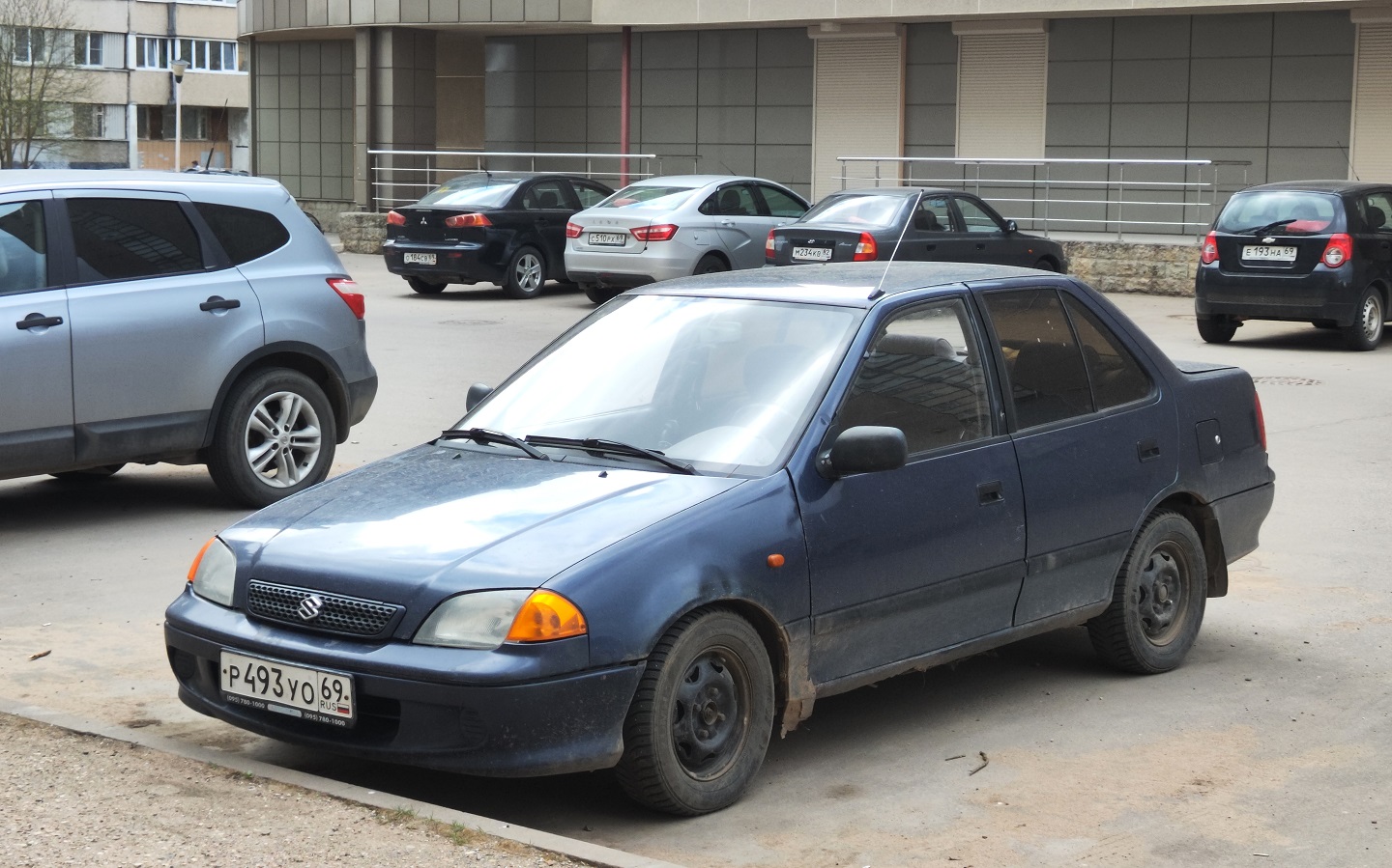 Тверская область, № Р 493 УО 69 — Suzuki Swift (SF) '88-04