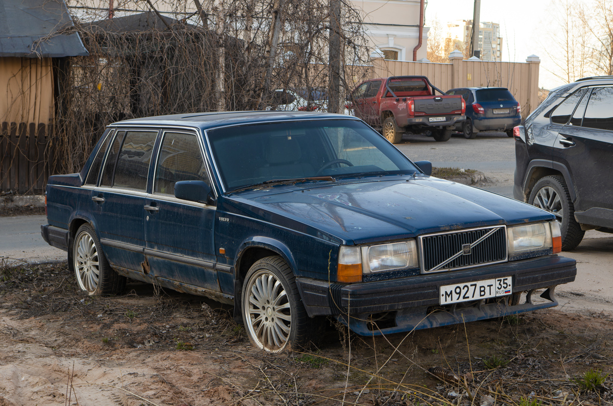 Вологодская область, № М 927 ВТ 35 — Volvo 760 GLE '84-90