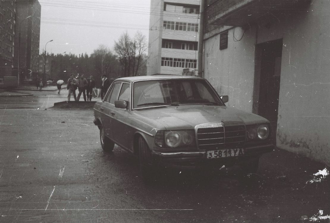 Удмуртия, № З 5811 УД — Mercedes-Benz (W123) '76-86; Исторические фотографии (до 2000 года) (Удмуртия)