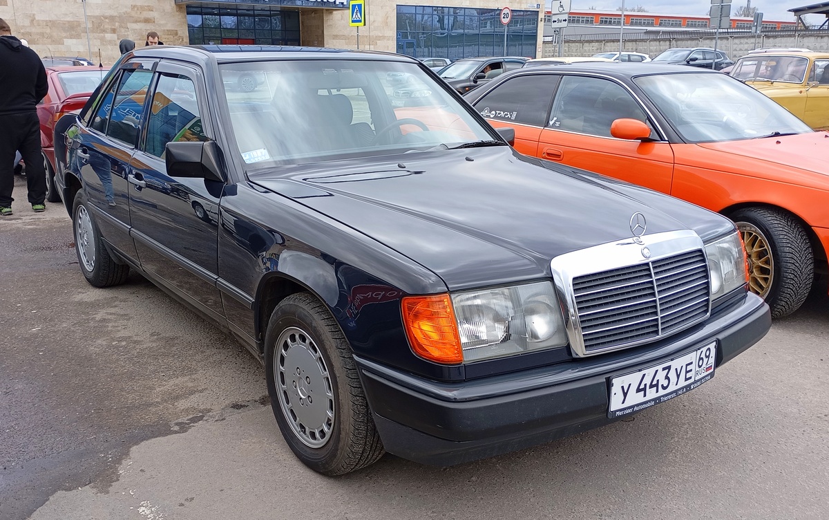 Тверская область, № У 443 УЕ 69 — Mercedes-Benz (W124) '84-96; Тверская область — Открытие сезона 2026 Тверского ретро-клуба