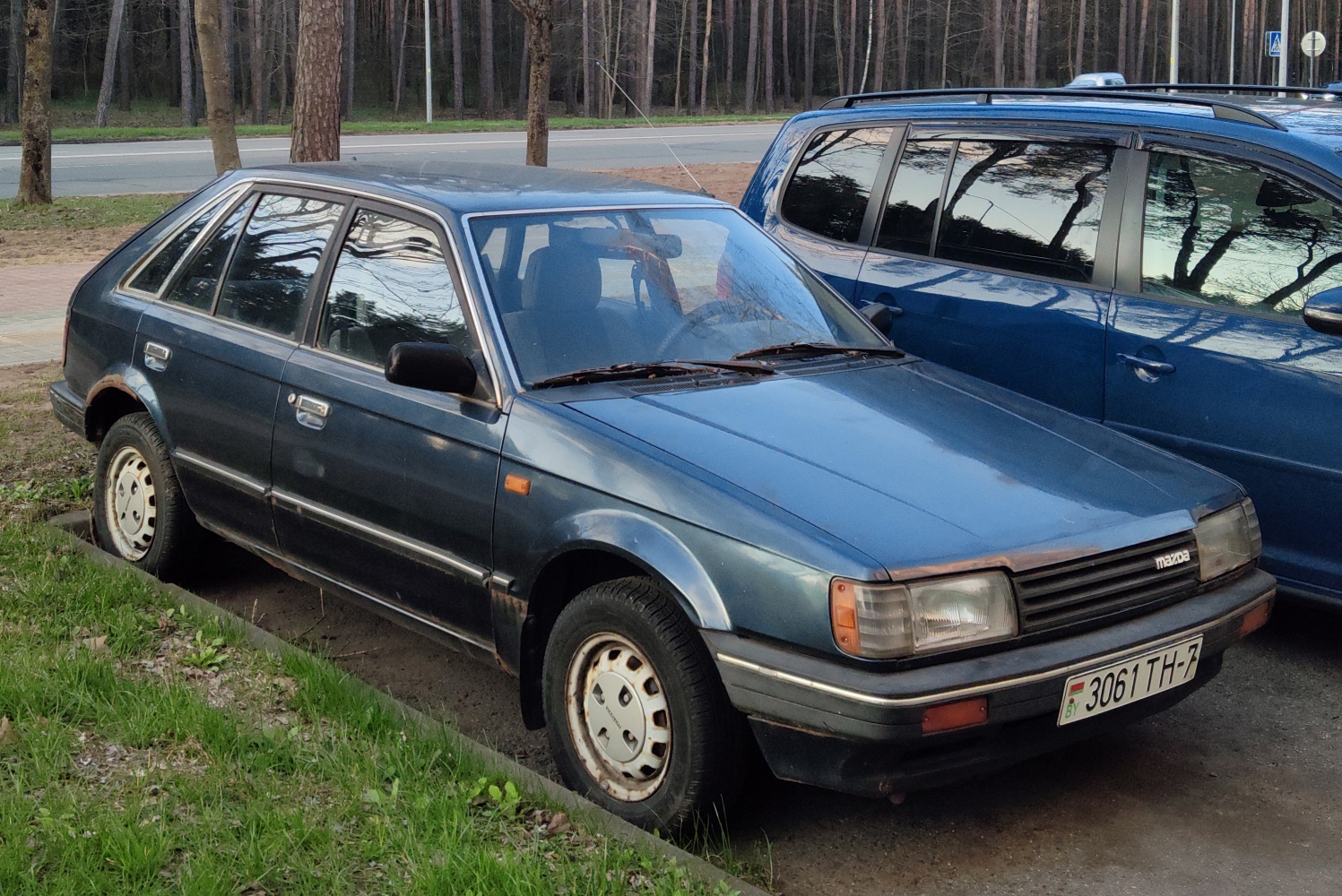 Минск, № 3061 ТН-7 — Mazda 323 (BD) '80-85