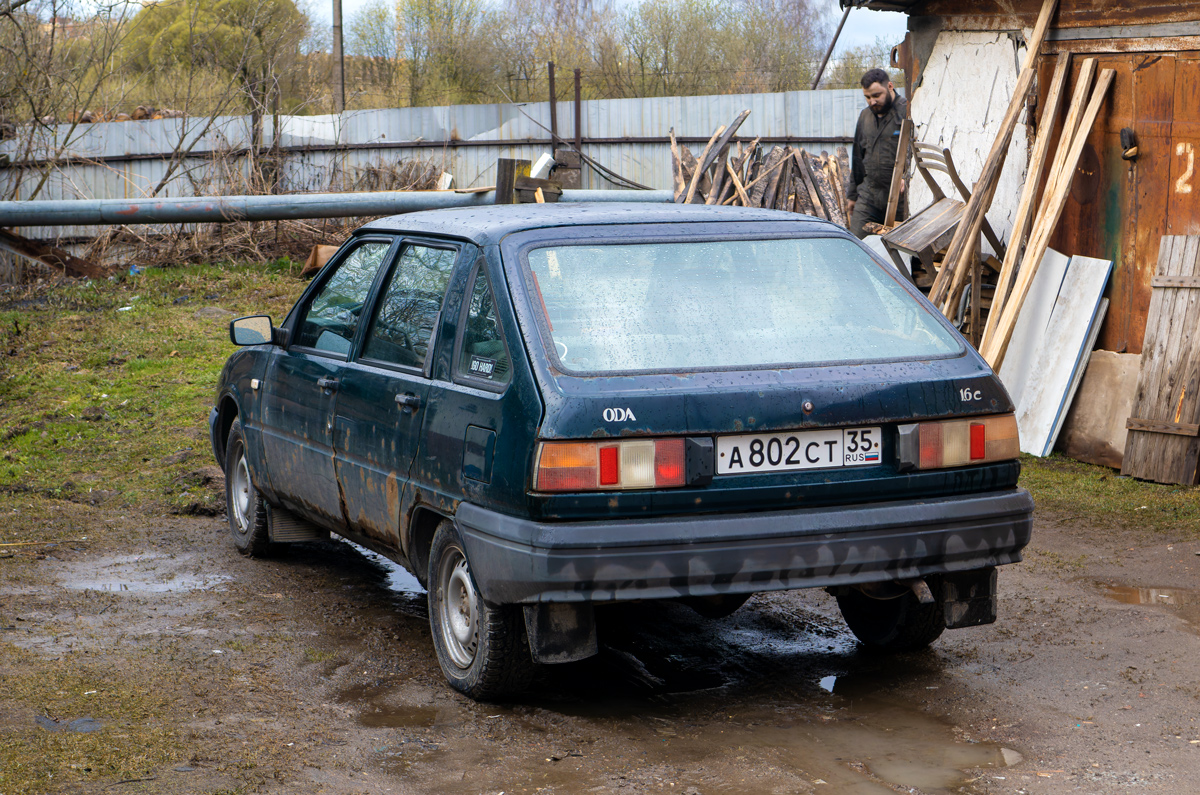 Вологодская область, № А 802 СТ 35 — Иж-2126-030 '98-05