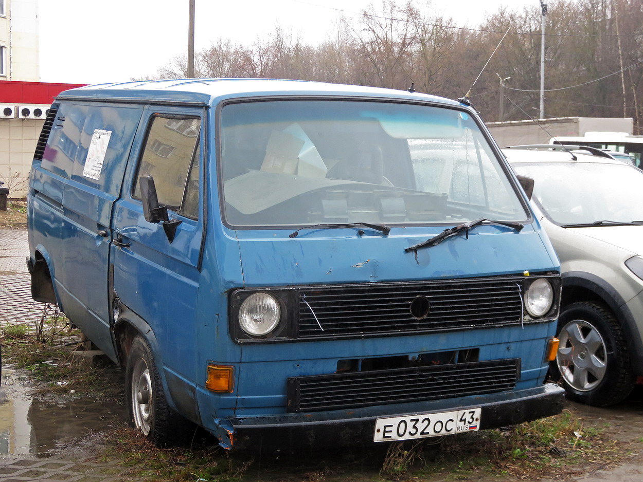 Кировская область, № Е 032 ОС 43 — Volkswagen (T3) Kastenwagen '79-92