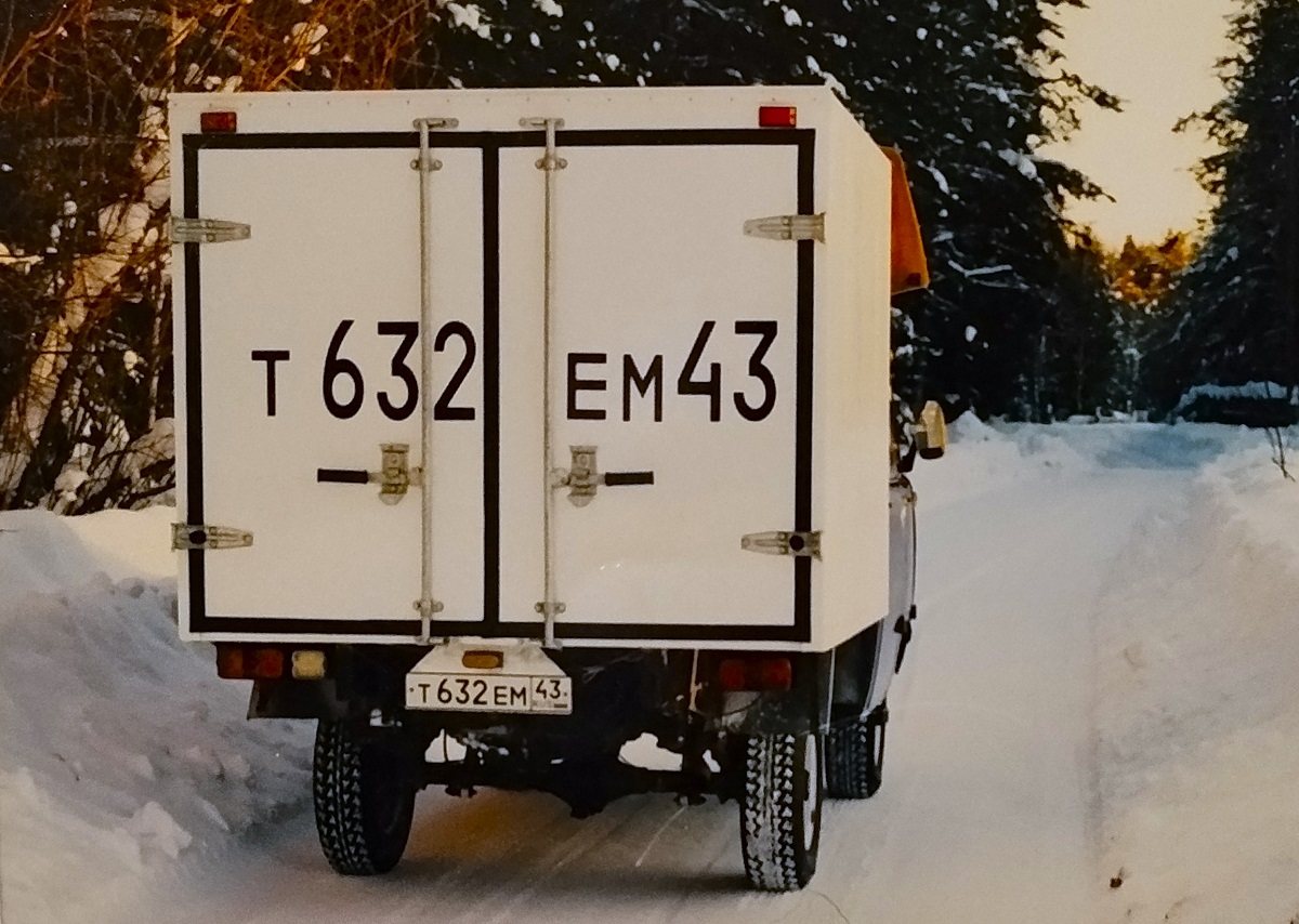 Кировская область, № Т 632 ЕМ 43 — УАЗ-39094 Фермер '96-03