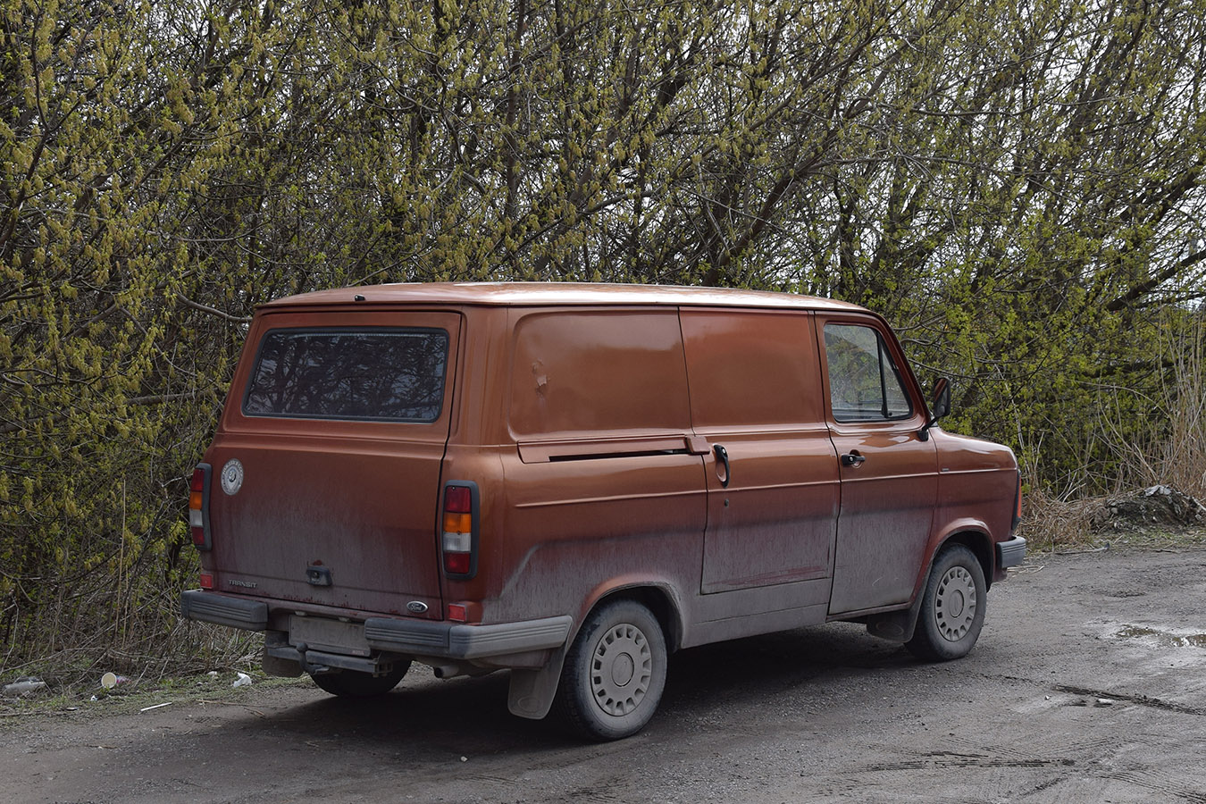 Волгоградская область, № В 310 ЕХ 134 — Ford Transit (2G) '78-86