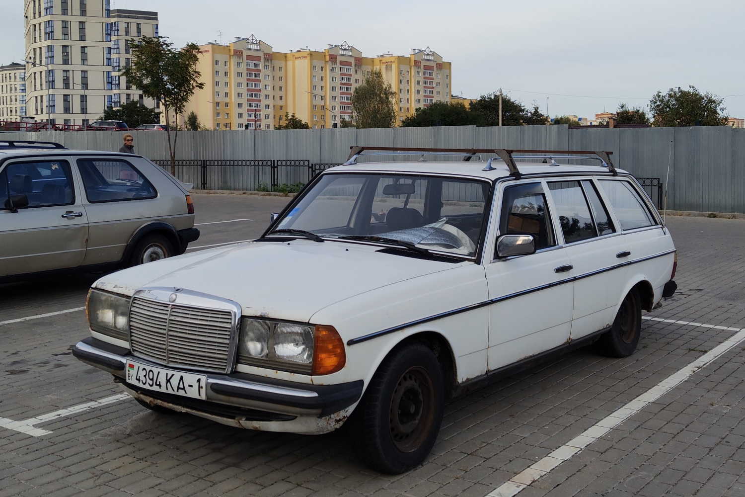 Брестская область, № 4394 КА-1 — Mercedes-Benz (S123) '77-86