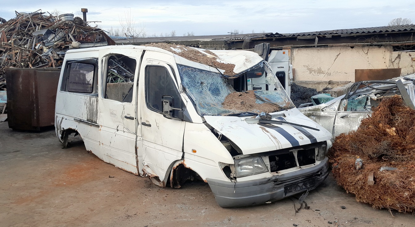 Латвия, № DH-6670 — Mercedes-Benz Sprinter (1G) '95-00