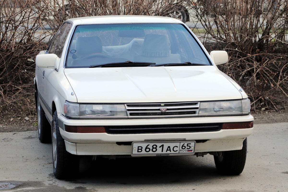 Сахалинская область, № В 681 АС 65 — Toyota Vista (V20) '86-90