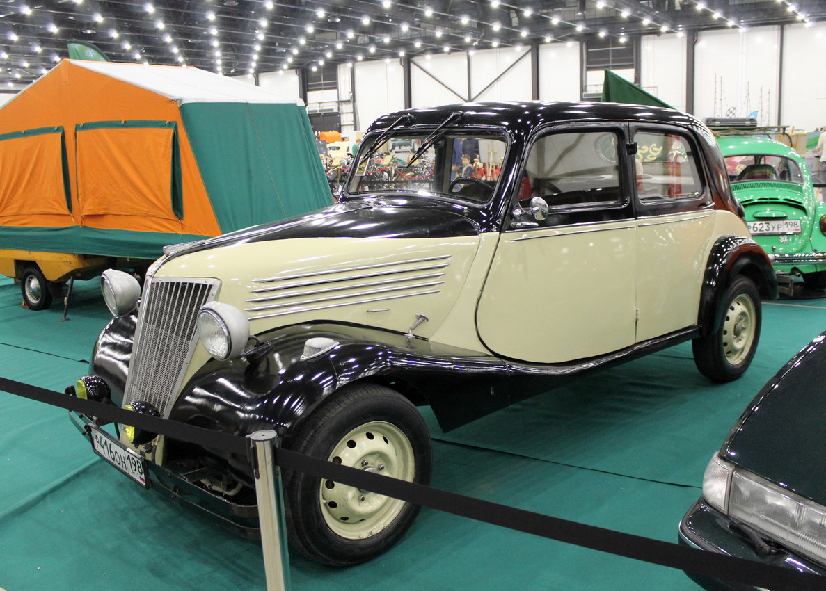 Санкт-Петербург, № Р 416 ОН 198 — Renault (Общая модель); Санкт-Петербург — Олдтаймер-Галерея Ильи Сорокина