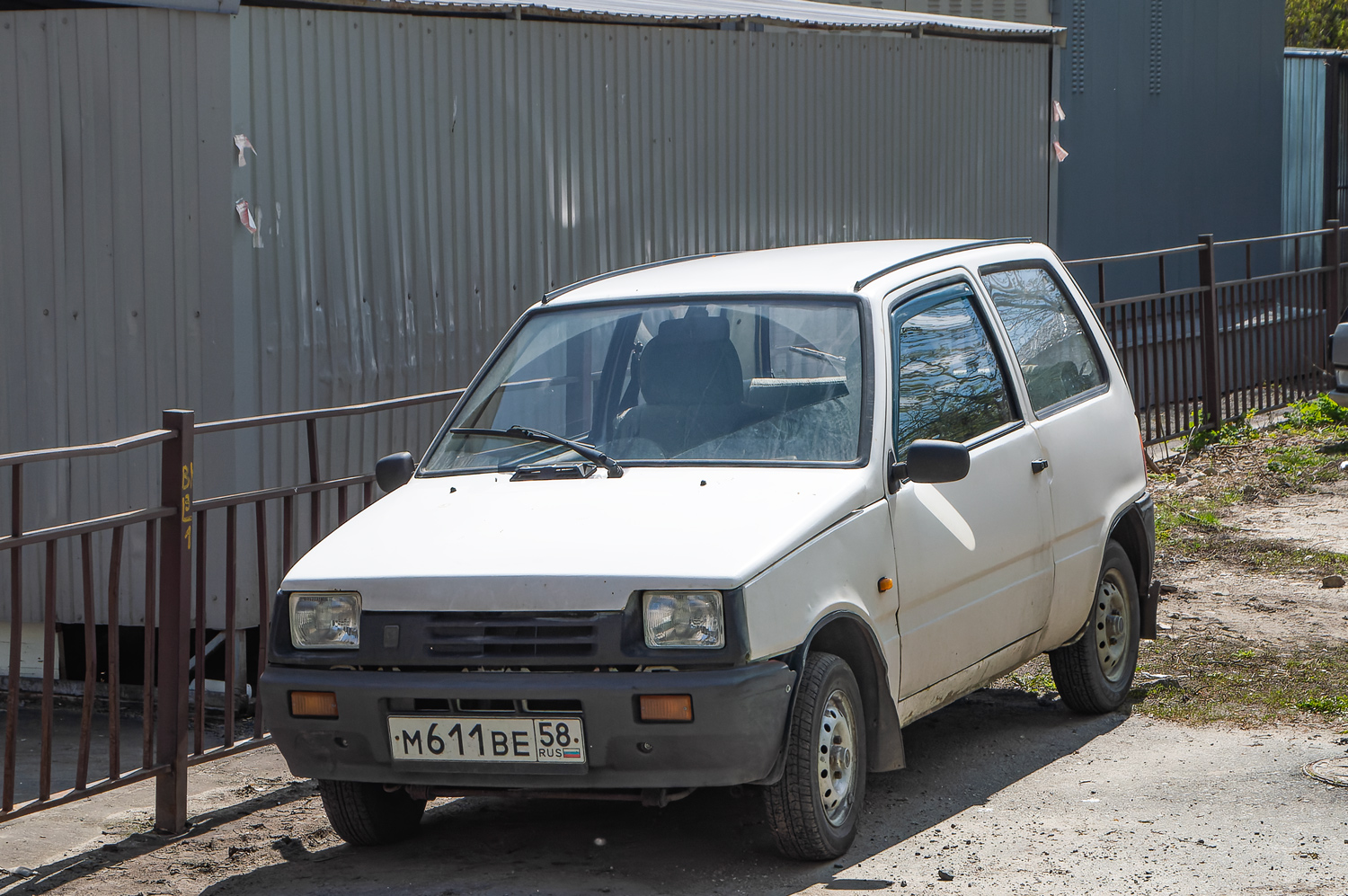 Пензенская область, № М 611 ВЕ 58 — ВАЗ-11113 (ЗМА) '96-06