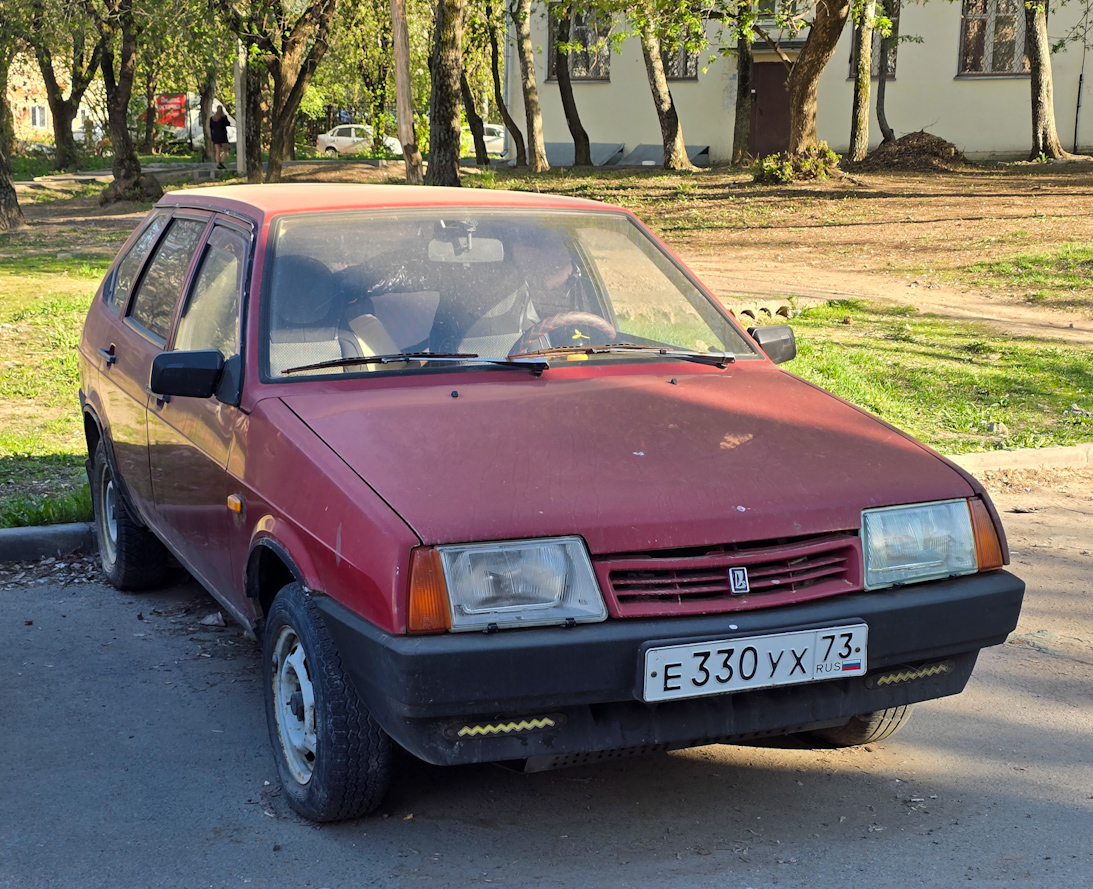 Татарстан, № Е 330 УХ 73 — ВАЗ-21093 '88-93