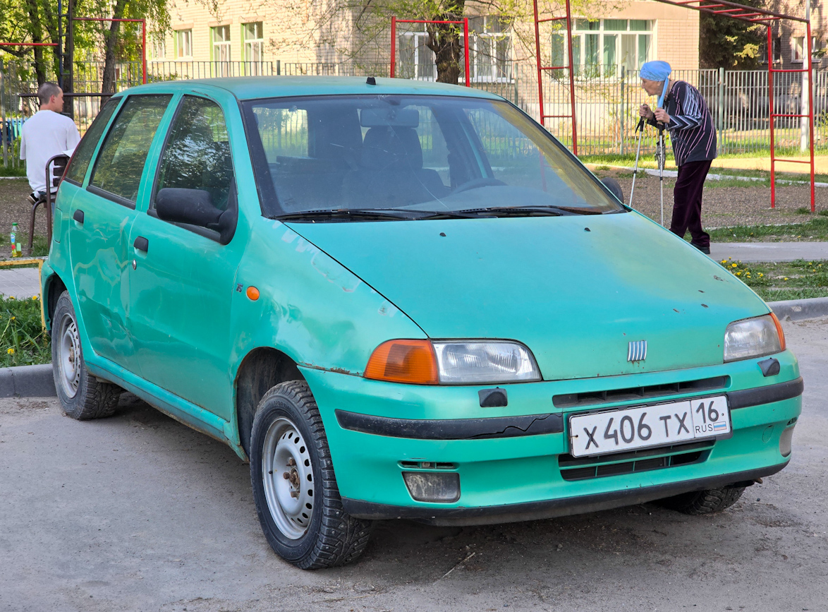Татарстан, № Х 406 ТХ 16 — FIAT Punto (176) '93-00