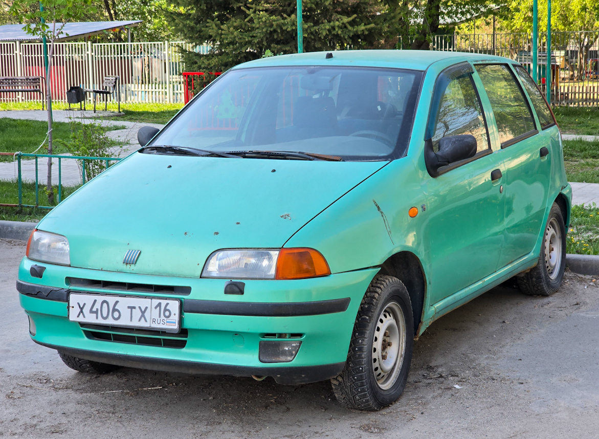 Татарстан, № Х 406 ТХ 16 — FIAT Punto (176) '93-00