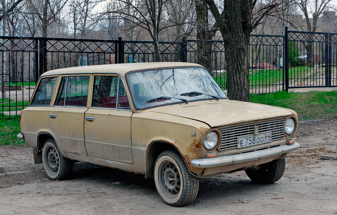 Саратовская область, № Е 758 ОО 64 — ВАЗ-2102 Жигули '71-86