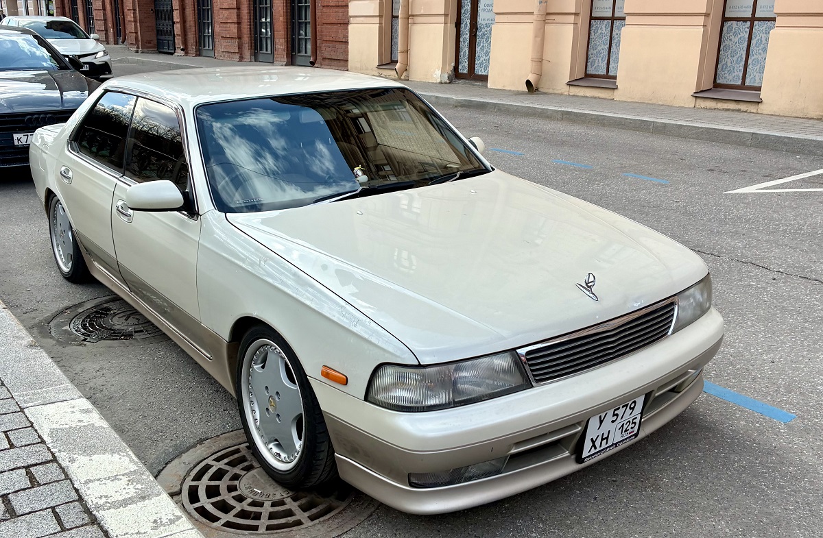 Приморский край, № У 579 ХН 125 — Nissan Laurel (C34) '93-97