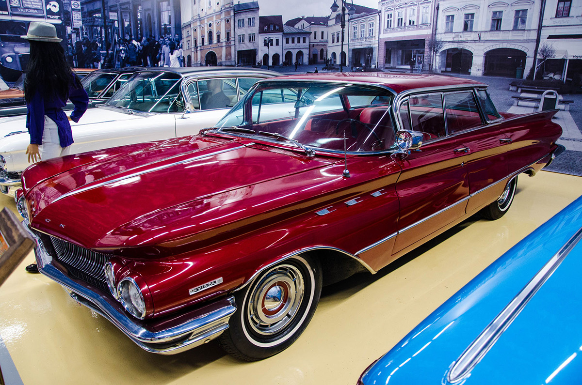 Свердловская область, № EIA 3330 — Buick Invicta (1G) '59-60
