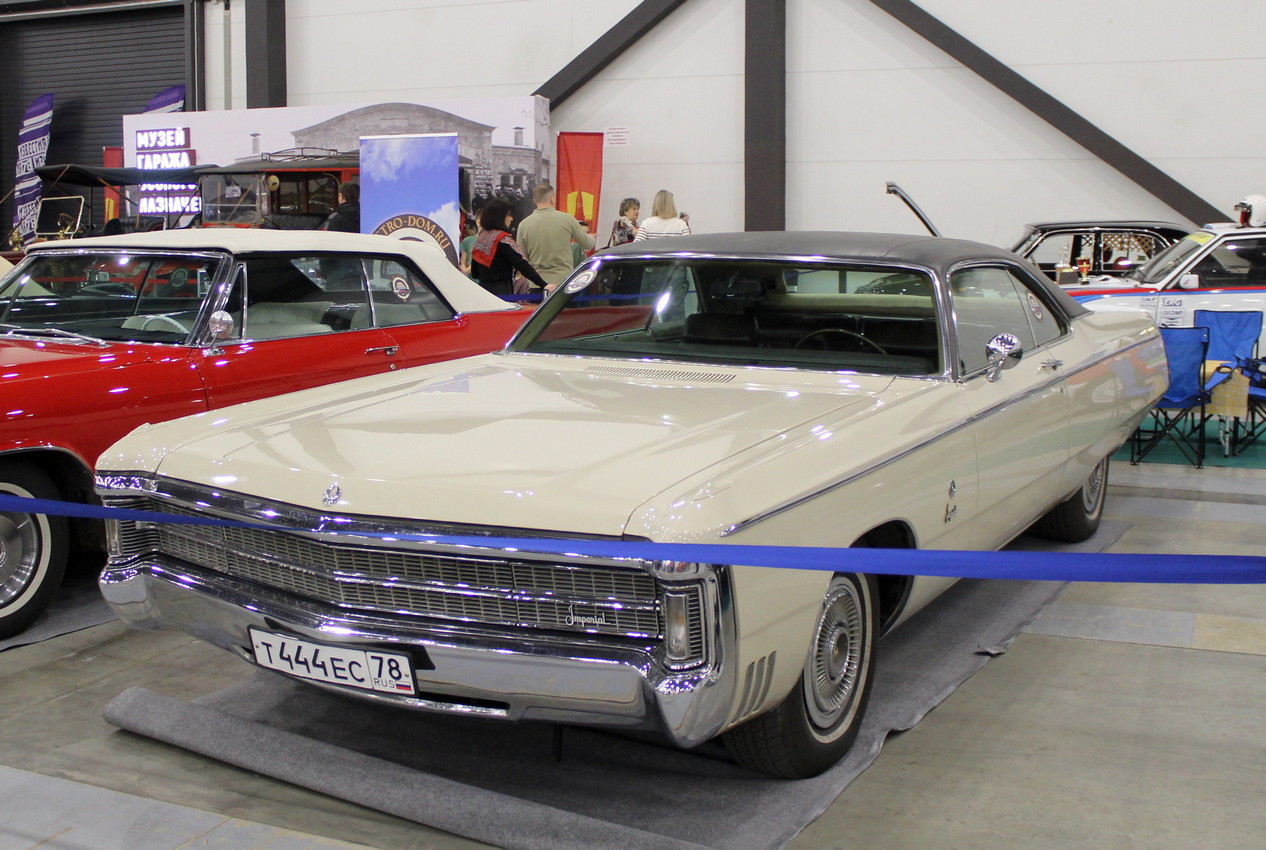 Санкт-Петербург, № Т 444 ЕС 78 — Imperial LeBaron (4G) '69-73; Санкт-Петербург — Олдтаймер-Галерея Ильи Сорокина