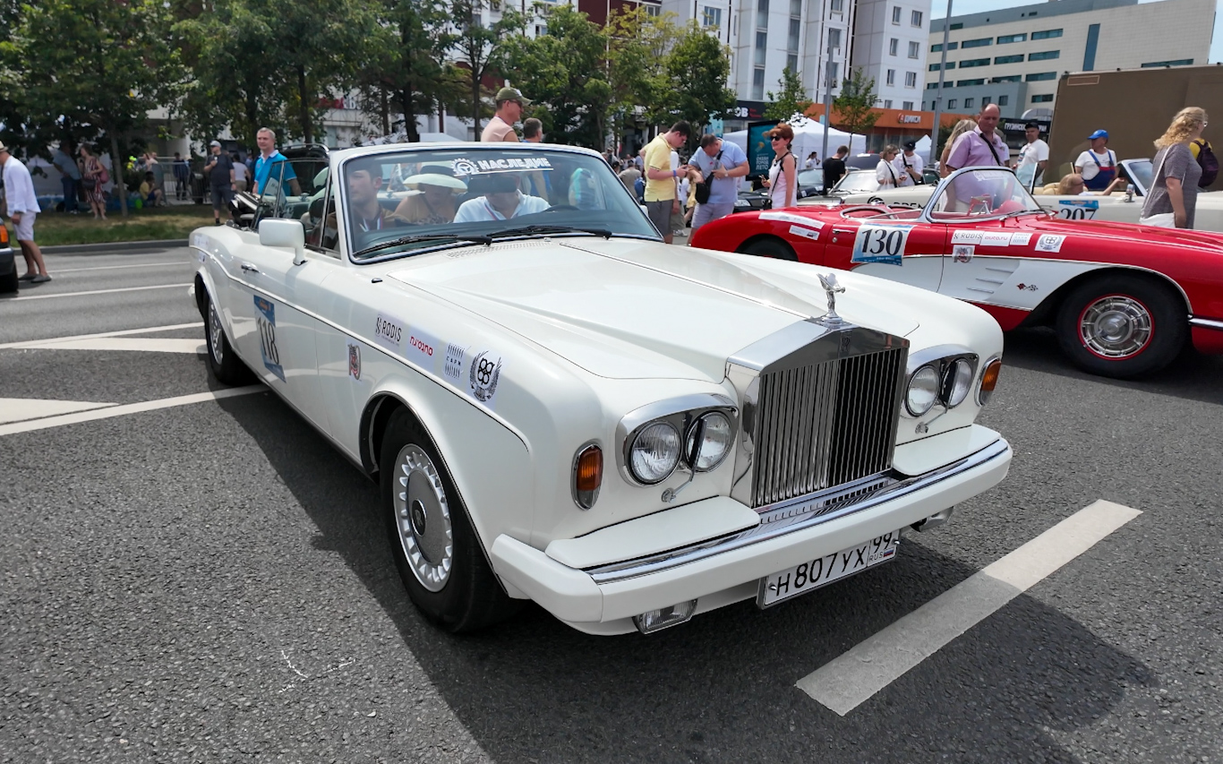 Москва, № Н 807 УХ 99 — Rolls-Royce Corniche '71-77