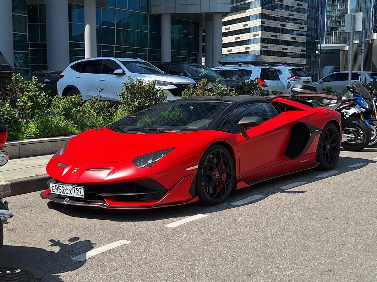Москва, № Е 952 СХ 797 — Lamborghini Aventador SVJ Roadster'19-22