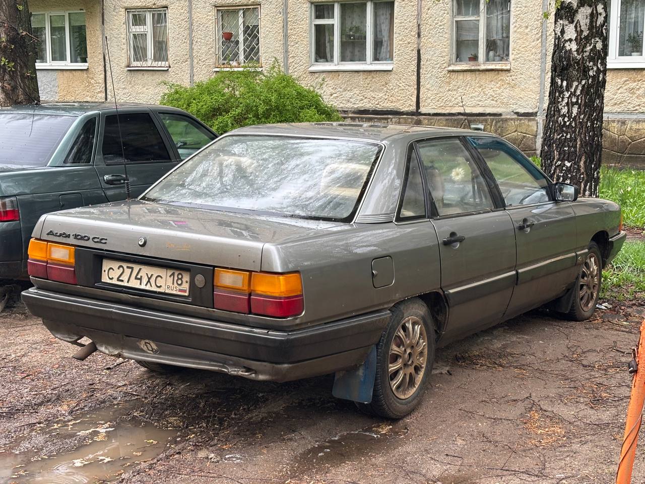 Удмуртия, № С 274 ХС 18 — Audi 100 (C3) '82-91