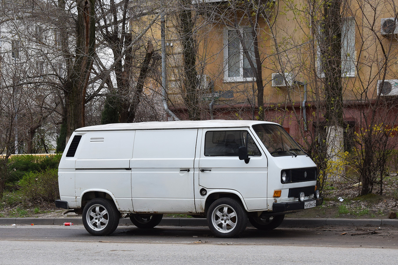 Волгоградская область, № К 610 МА 134 — Volkswagen (T3) Kastenwagen '79-92
