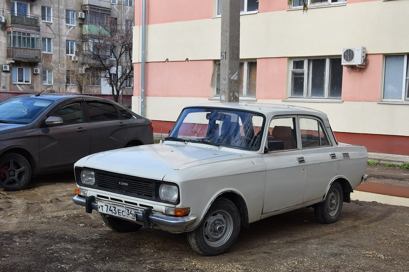 Волгоградская область, № Т 743 ЕС 34 — Москвич-2140 '76-88