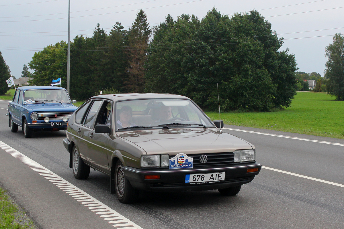 Эстония, № 678 AIE — Volkswagen Passat (B2) '80-88; Литва — Baltijos kelias 35