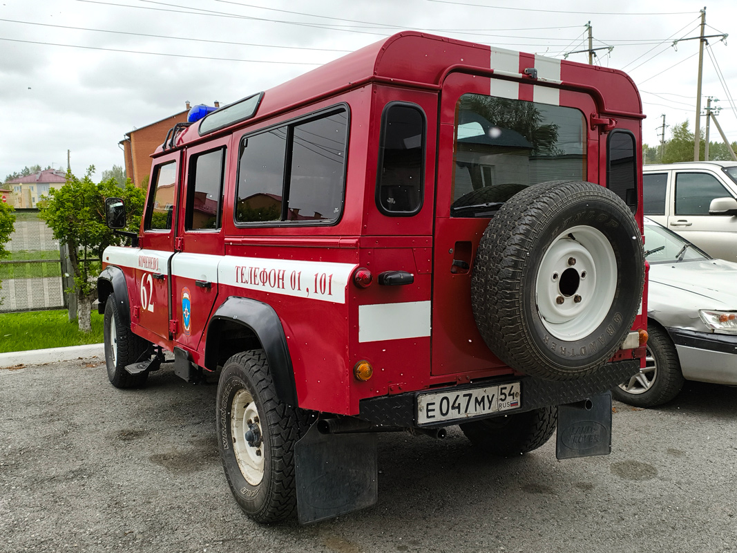 Новосибирская область, № Е 047 МУ 54 — Land Rover Defender '83-07